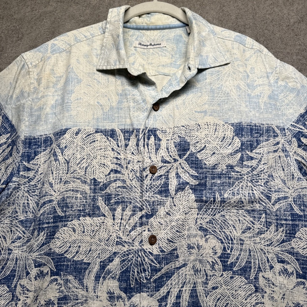 Tommy Bahama Silk Hawaiian Shirt Mens Large Blue White Floral Aloha Print Resort